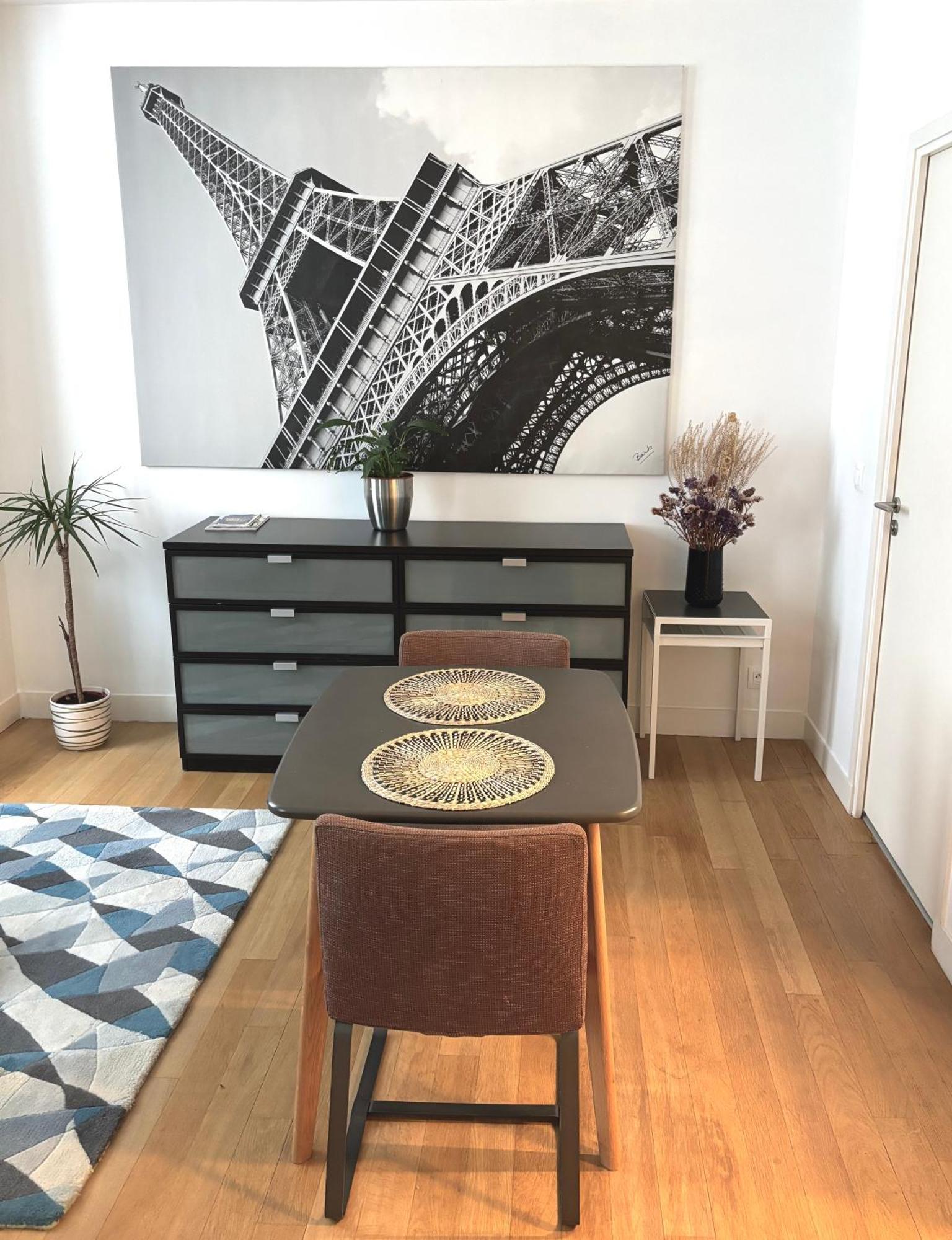 Marais Modern & Spacious Appartement Parijs