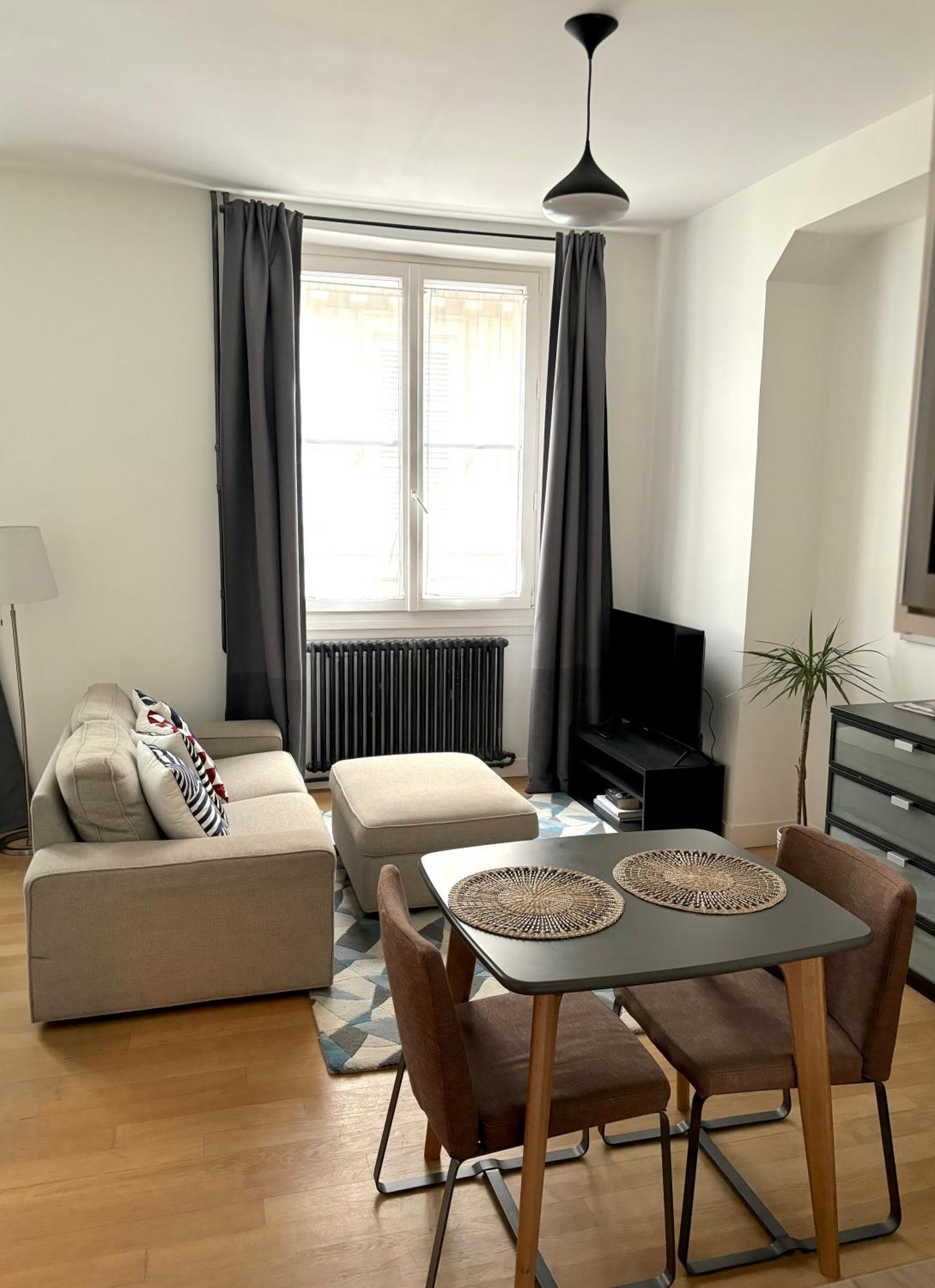 Marais Modern & Spacious Parijs
